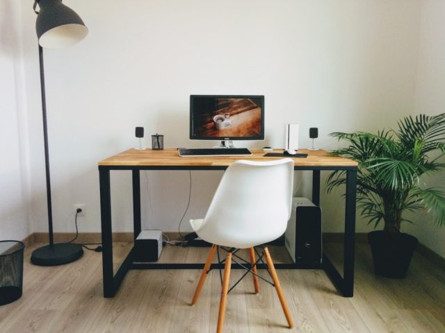 Quelle chaise de bureau choisir pour travailler confortablement