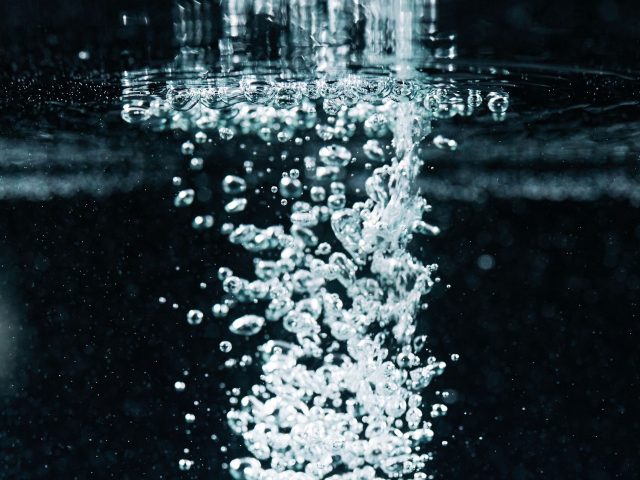 Guide complet sur le fonctionnement d’un adoucisseur d’eau
