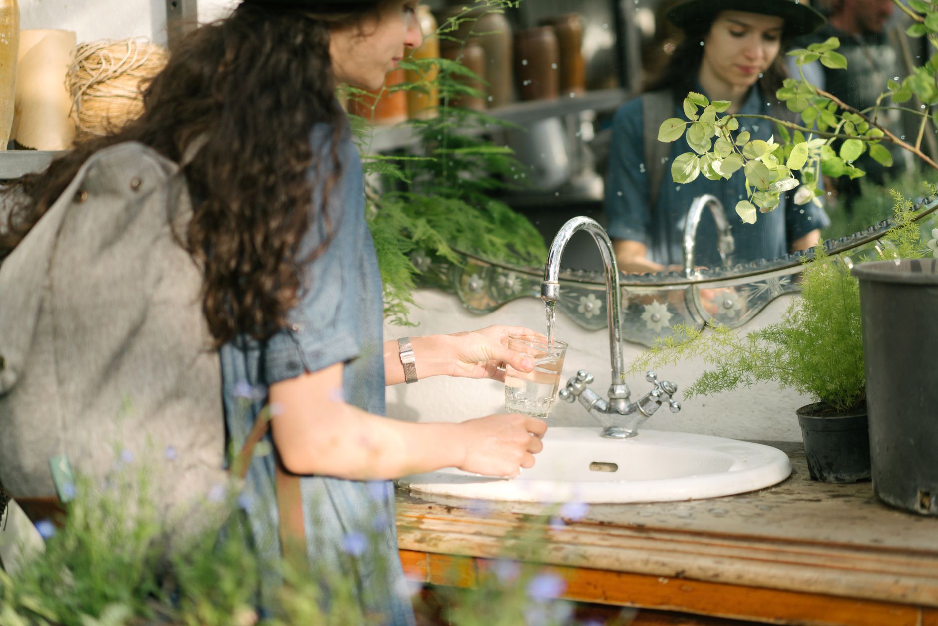 Osmoseur domestique vs filtre à charbon actif : guide comparatif